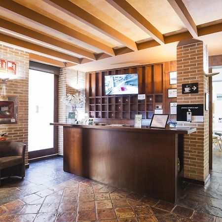 Hotel Alda Castillo De Олите Экстерьер фото